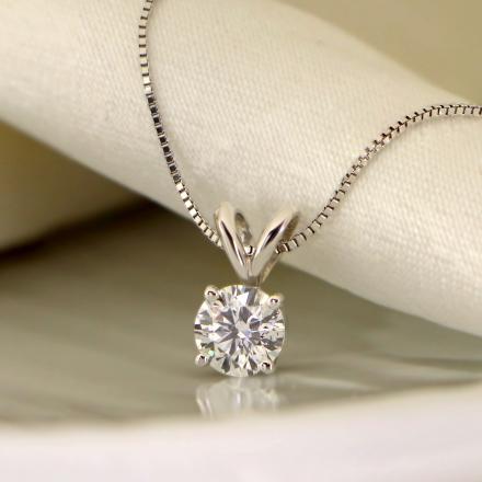 Lab Grown Diamond Solitaire Pendant Round (F, VS) 14k